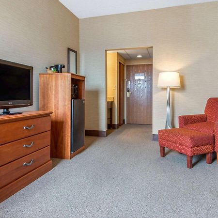 Quality Inn & Suites Mansfield Ngoại thất bức ảnh