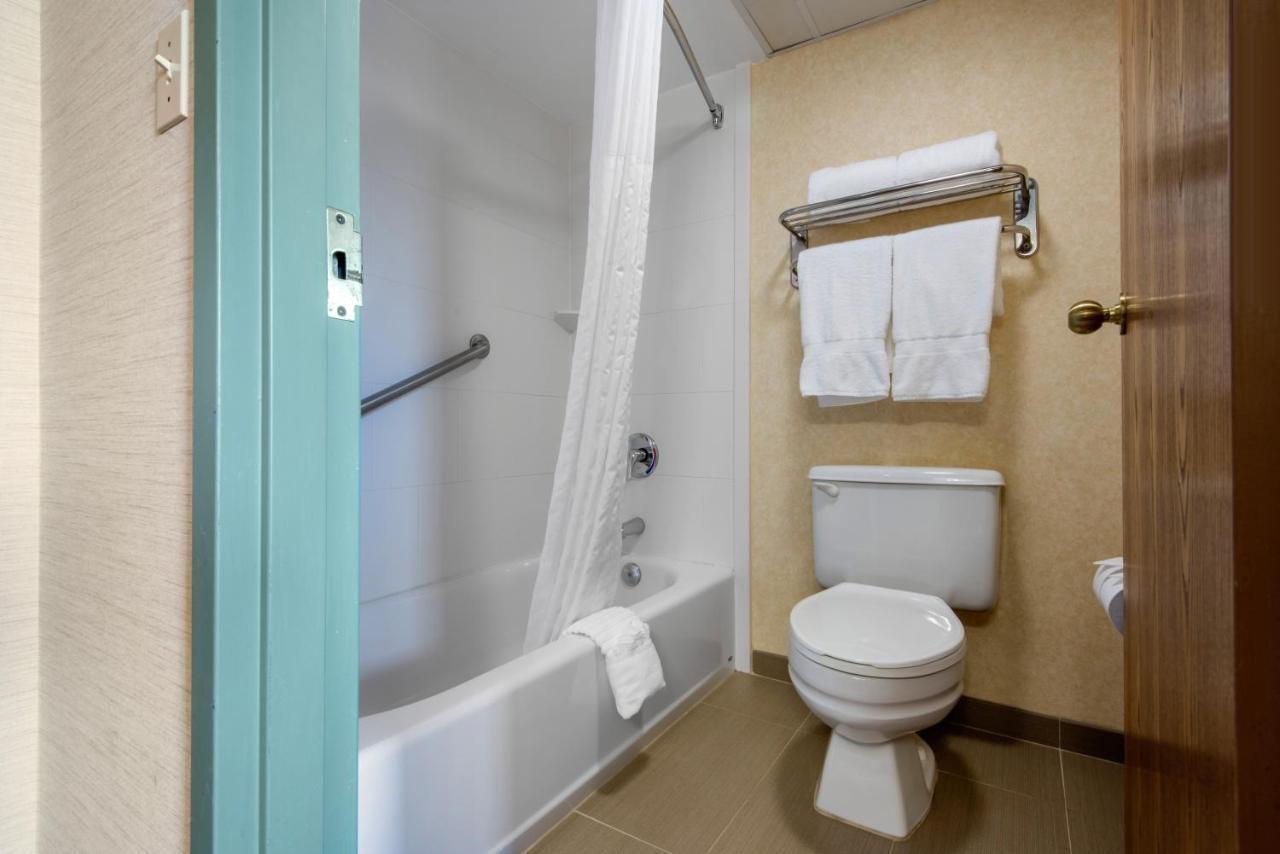 Quality Inn & Suites Mansfield Ngoại thất bức ảnh