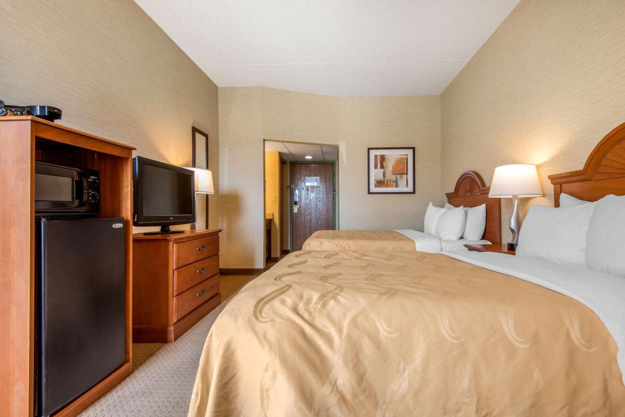 Quality Inn & Suites Mansfield Ngoại thất bức ảnh