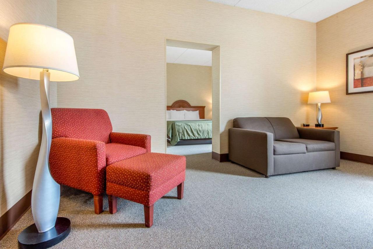 Quality Inn & Suites Mansfield Ngoại thất bức ảnh